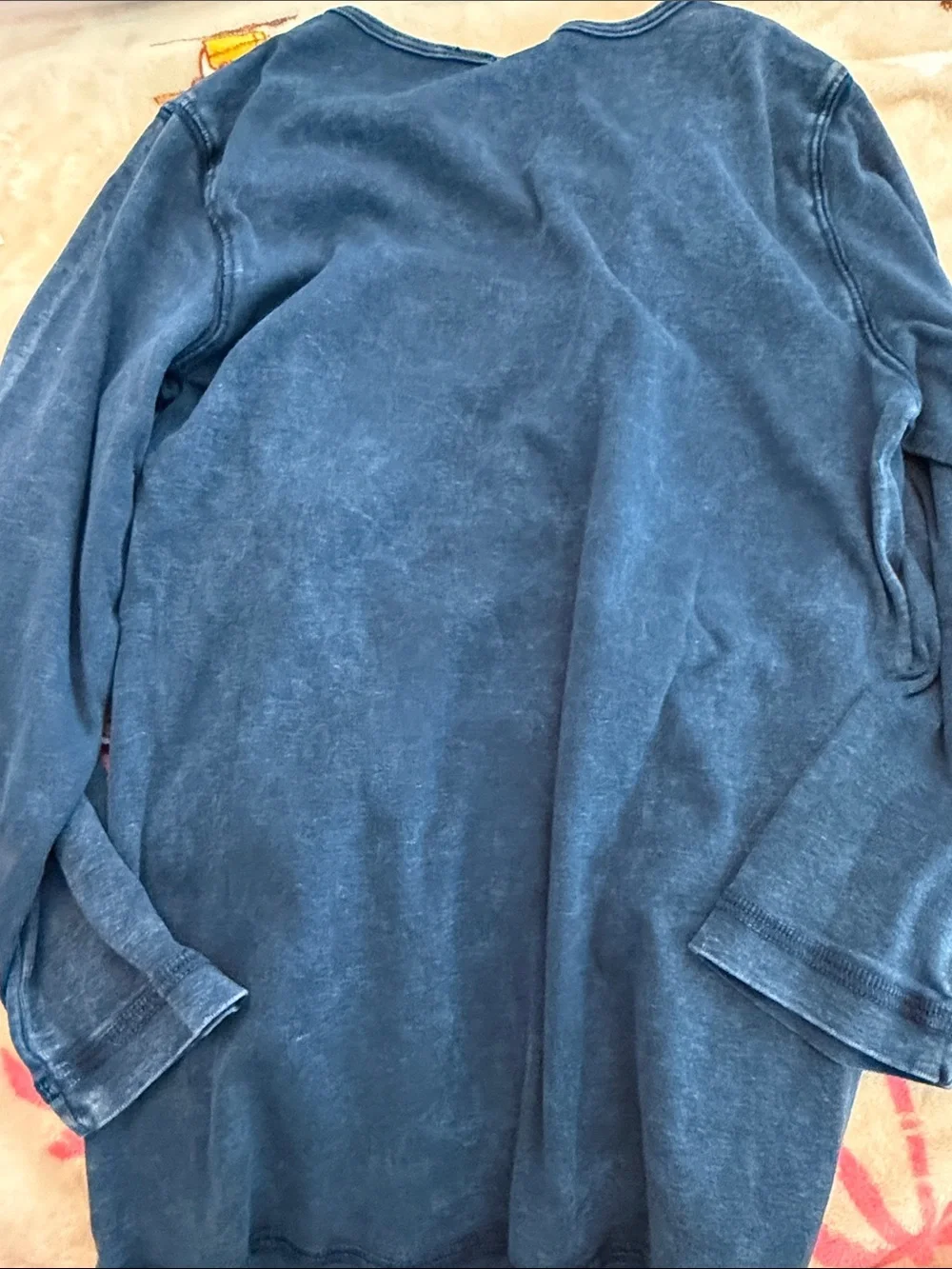 Vintage Y2K Apt. 9 Petite Large V-Neck Top Acid Wash Blue Style Gothic Grunge
